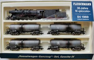 Zug-Set ´Kesselwagen-Ganzzug´ mit Schlepptenderlok BR 052 Kab, OVP (0.051)