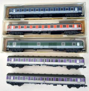 5 Pop-Farben-Schnellzugwagen der DB für Spur N, Minitrix/Fleischmann