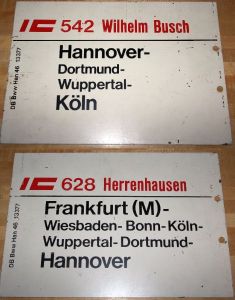 zwei Zuglaufschilder original - 70er/80er Jahre Metall