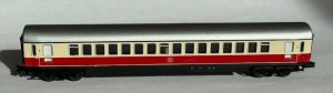 TEE Großraumwagen rot/beige 4-achsig, 1. Klasse, Gattung Ap4üm 