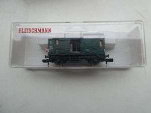 Ffleischmann 8301 : Güterzug-Begleitwagen, Gattung Pwg, 2-achsig, grün OVP&NEU siehe Beschreibung