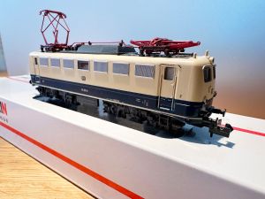 Hobbytrain H2834 BR 110 165-8, DCC